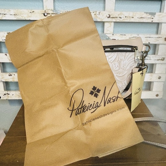 Patricia Nash Tinchi Tooled Chalk White Leather Crossbody Belt Bag NWT - Picture 8 of 14